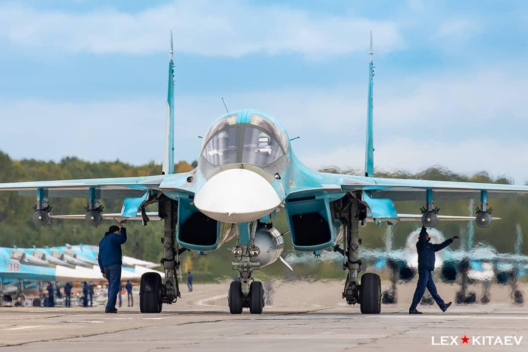 Диверсия на аэродроме шагол. Су-34 Шагол. Су 34 авиабаза Шагол. ПТБ-3000 Су-34. Су 34 Фаб 3000.